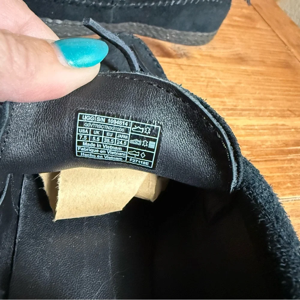 UGG Australia WOODLYN Moccasins Loafer Womens‎ 7.5 Black Suede Booties - Picture 7 of 7